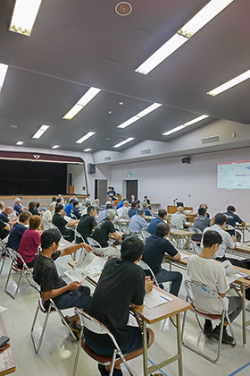 五島牛のせり市